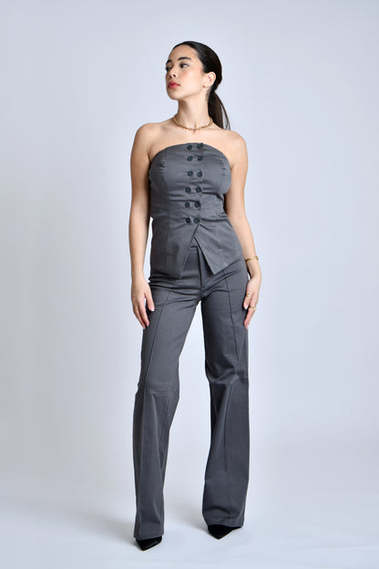 Fitted top and high waist pants set